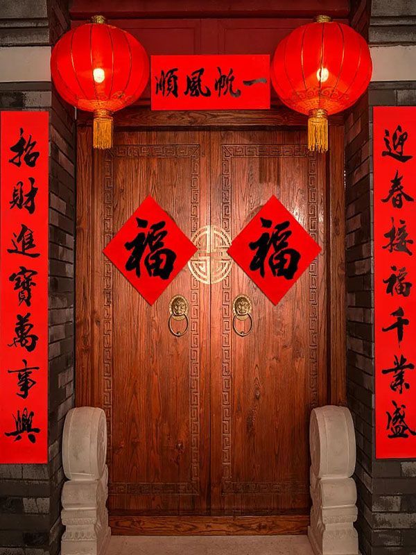 為什么每年春節(jié)都要貼春聯(lián)呢？